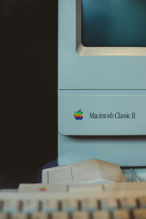 old macintosh computer