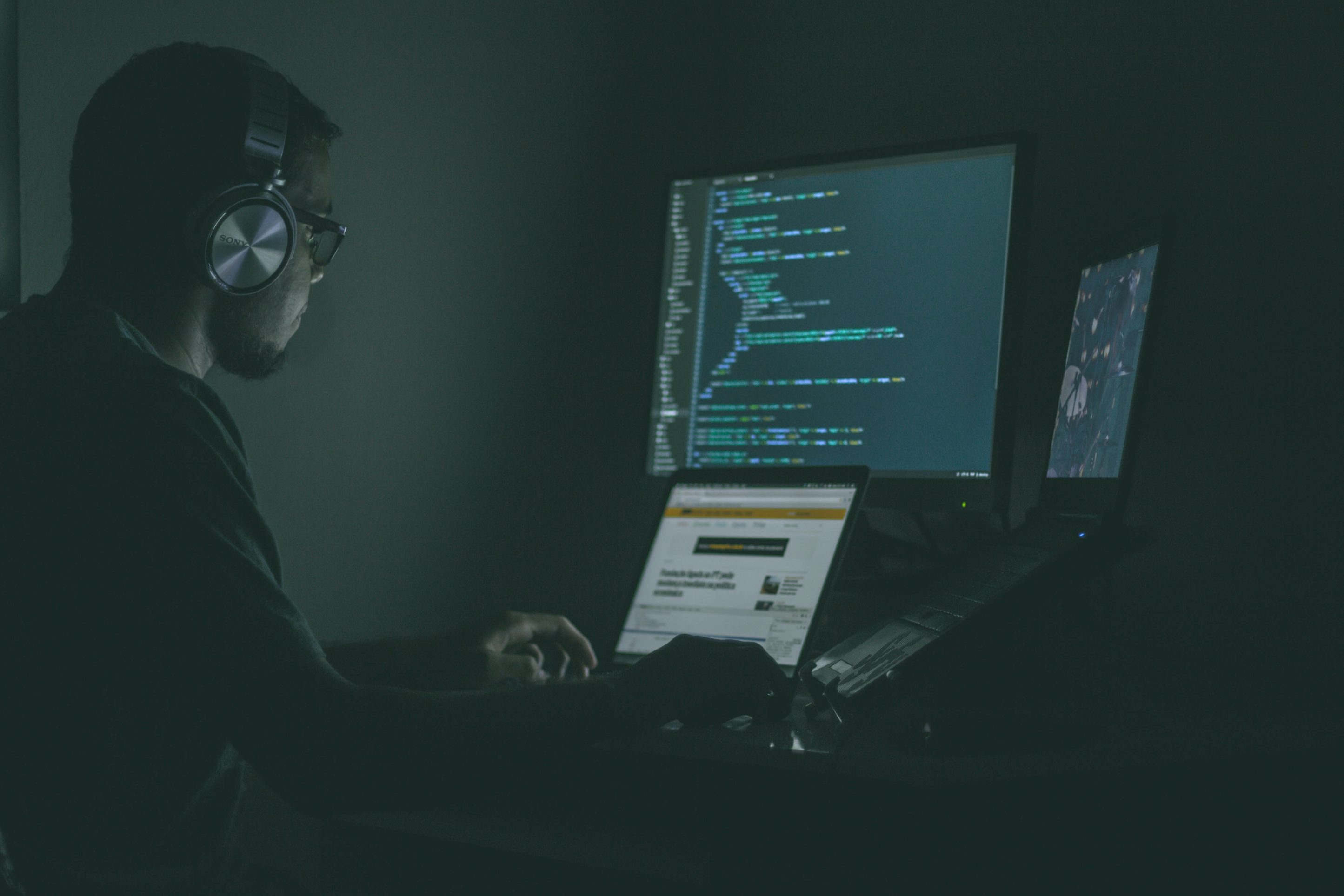 cybersecurity and cyber threat from outside hacker