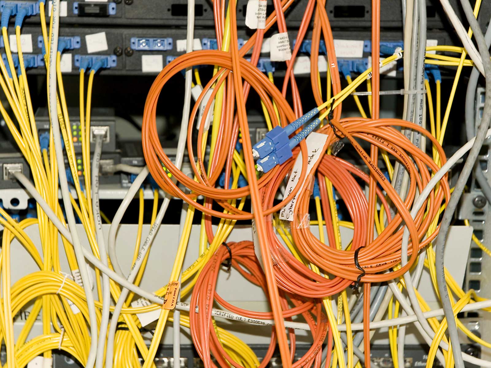 Network wiring and cabling